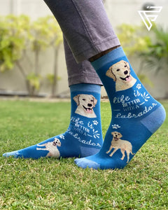 Life is better with a labrador.            (Lb1003)